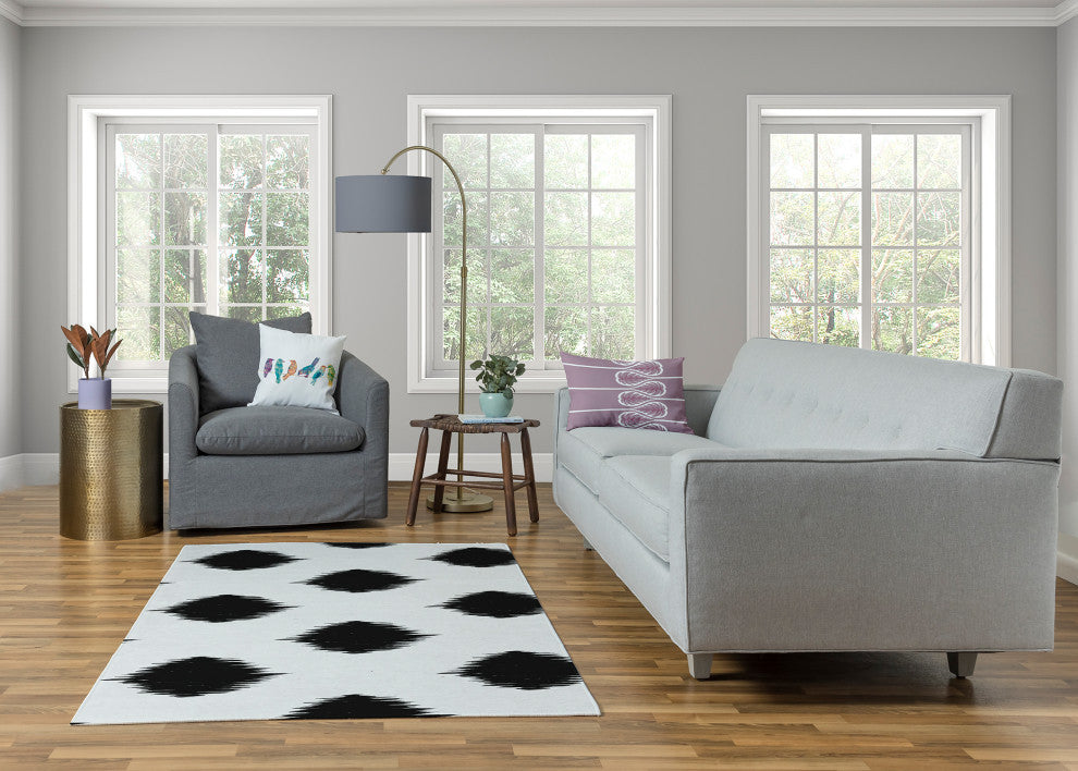 Ikat Lattace Soft Chenille Area Rug, White, 4'x6'