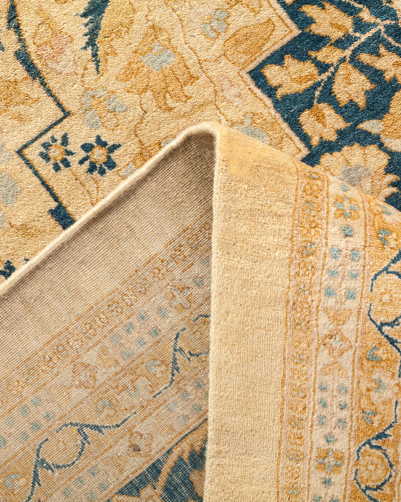 Mckenzie, One-of-a-Kind Hand-Knotted Area Rug Ivory, 10'0"x13'10"