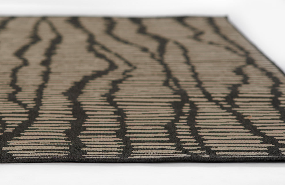Momeni Baja Charcoal Area Rug 6'7"x9'6"