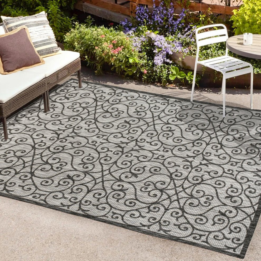 Madrid Vintage Filigree Textured Weave Indoor/Outdoor, Light Gray/Black, 3 X 5