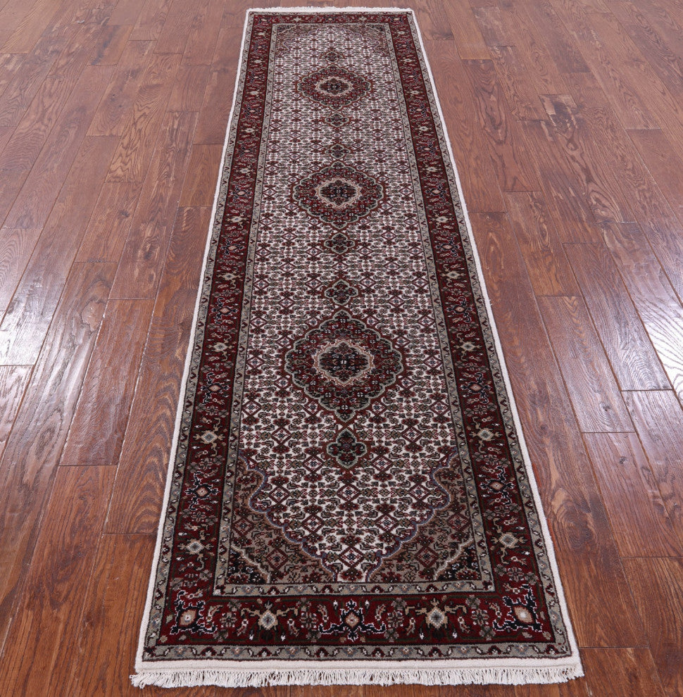 2' 7" X 10' 3" Runner Wool & Silk Persian Tabriz Hand Knotted Rug - Q13026
