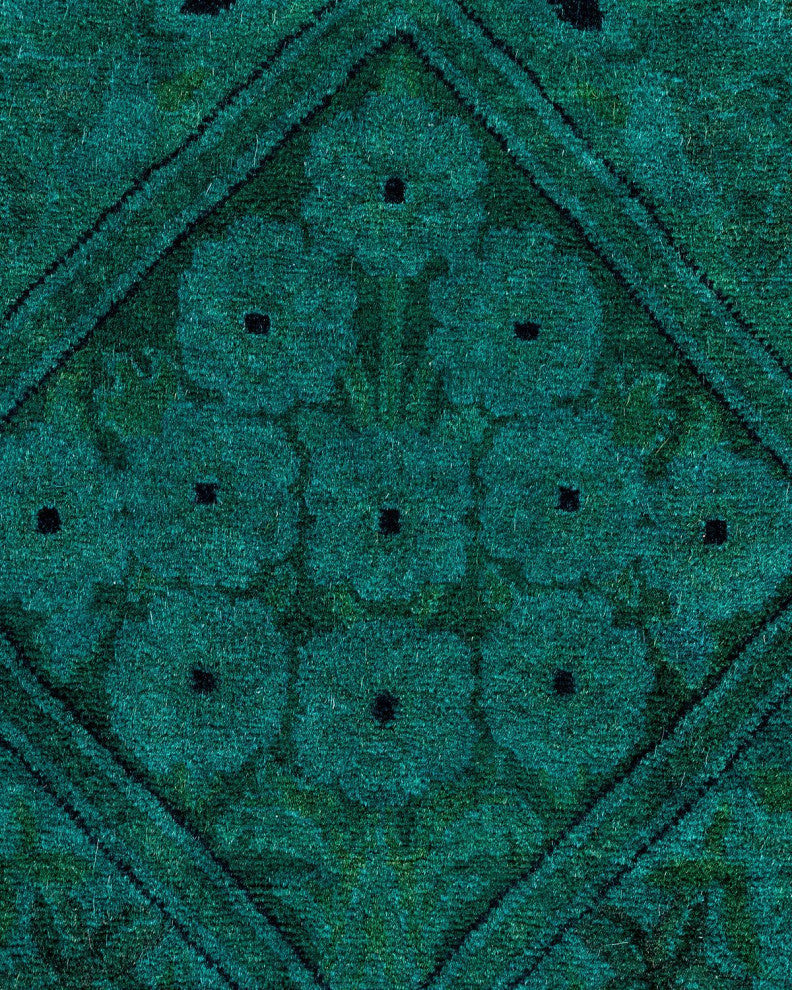 Fine Vibrance, One-of-a-Kind Hand-Knotted Area Rug Green, 6'1"x6'1"