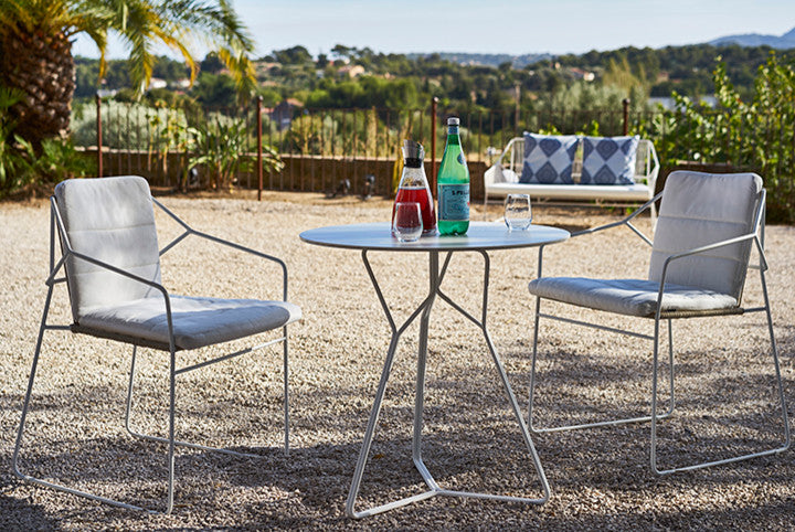 OASIQ SANDUR Armchair, Rope: Terra Cotta, Cushions: Latern Slate, Frame: White