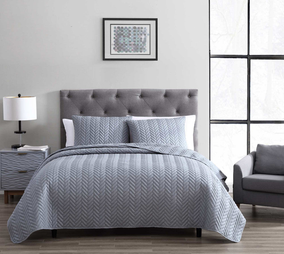 The Nesting Company Birch 3 Piece Quilt and Pillow Sham Set - Queen - Gray