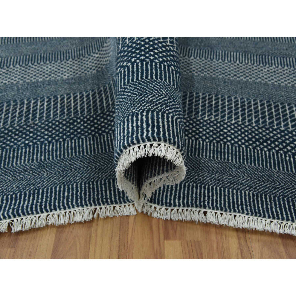 Yankees Blue, Wool and Silk Hand Knotted Grass Design Oriental Rug, 6'0"x9'0"