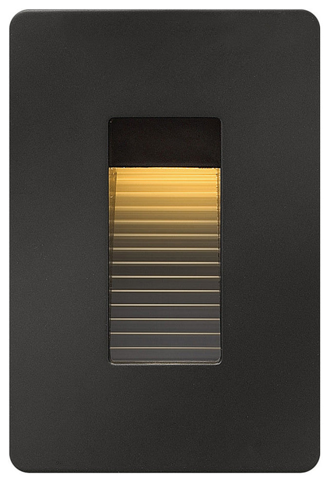 Hinkley Luna Step Light 120V Vertical 3000K, Satin Black