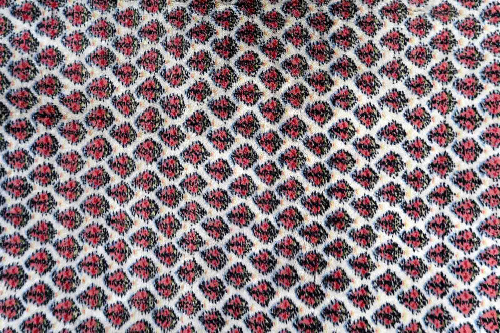 Handmade Vintage Indian Seraband Rug 3'x5.3', 94cmx162cm 1970s