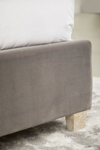 Chandler Standard King Bed