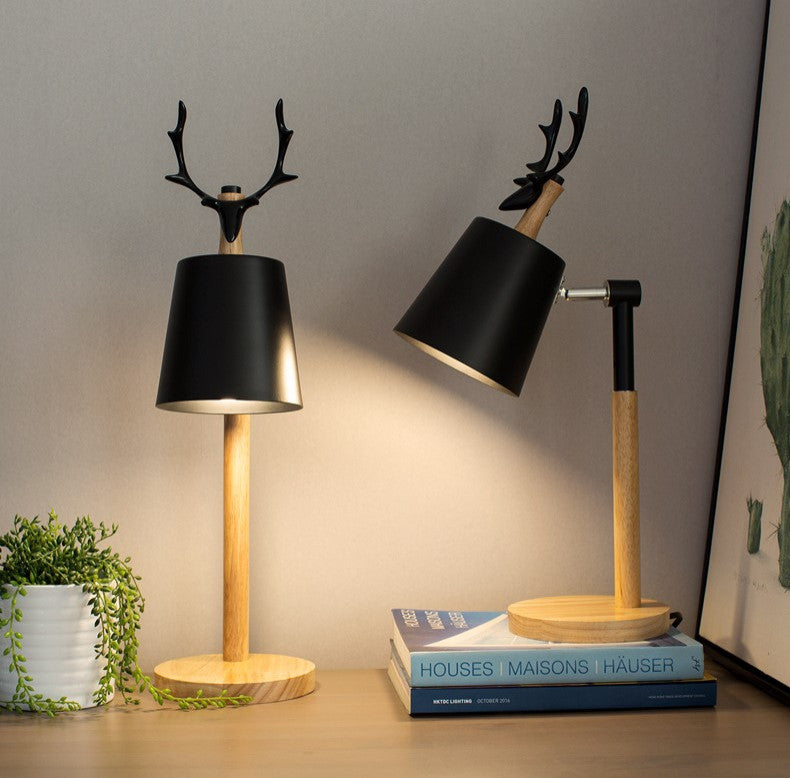 Lauterbrunnen | Nordic Style Table Torch with Deer Antlers, Black