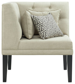 Mara Corner With 3 Pillows