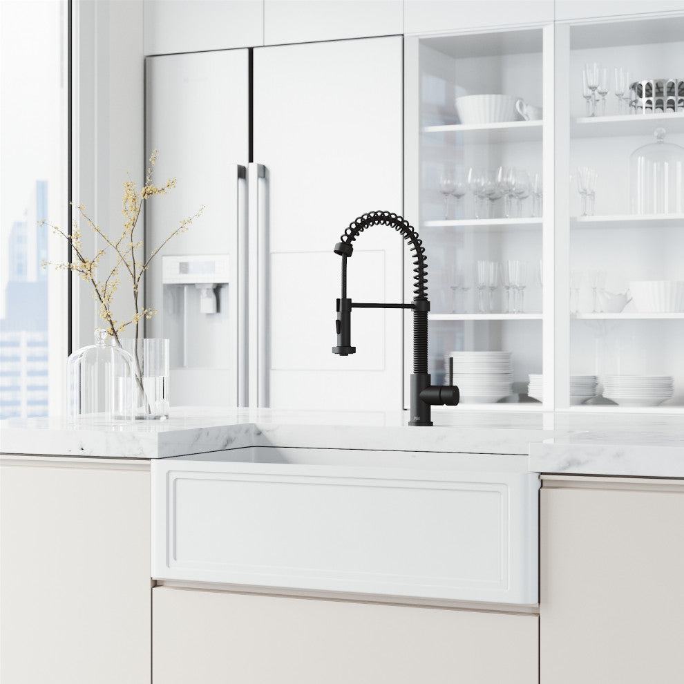 VIGO Edison 19" H Single Handle Pull-Down Sprayer Kitchen Faucet, Matte Black, No Sensor, Without Extras