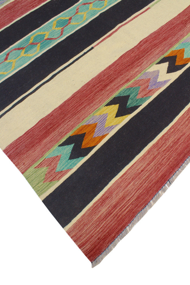 Modern Flatweave Albina Red/Black Rug, 5'8x8'4