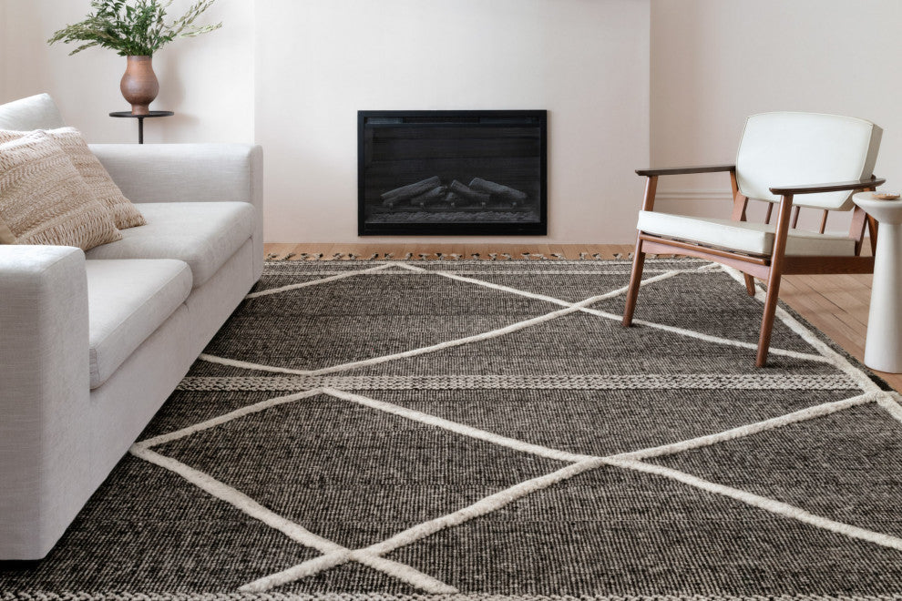 Loloi Iman Beige/ Grey 5'-6" x 8'-6" Area Rug