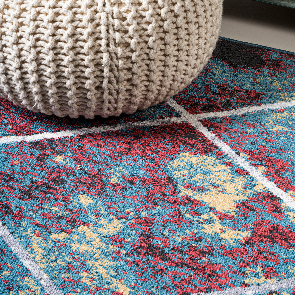 Cole Minimalist Diamond Trellis Multi/White 4'x6' Area Rug