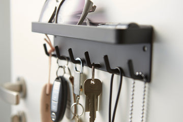 Smart Magnetic Key Rack W/ Tray, Black