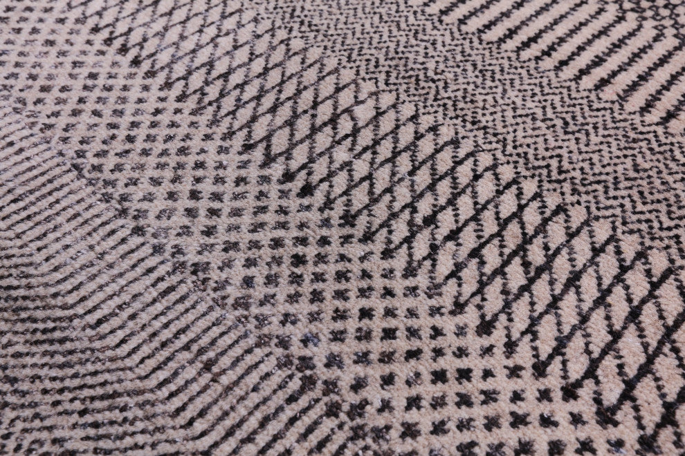 8' 1" X 10' 3" Hand-Knotted Savannah Grass Wool and Silk Rug Q11968