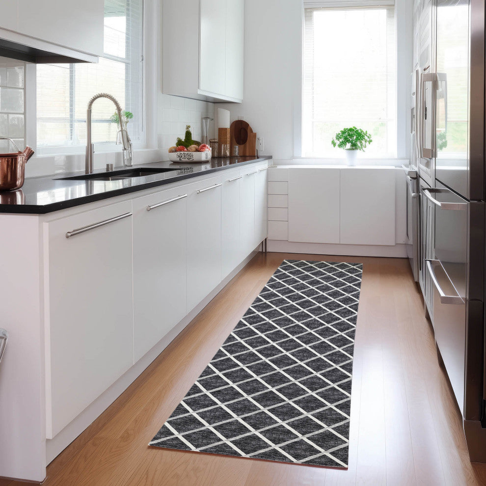 Indoor/Outdoor York YO1 Black Machine Washable 2'3" x 7'6" Rug