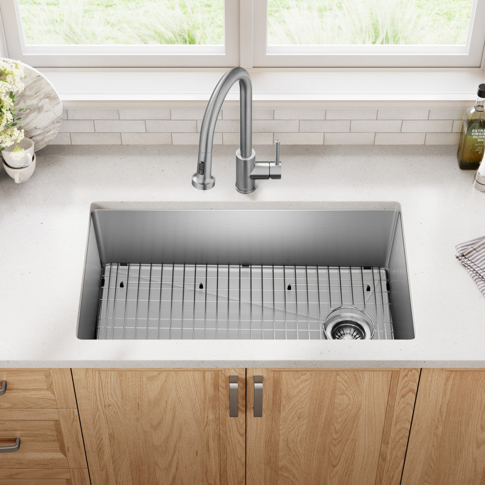 KRAUS Fairlane 33" Undermount 1-Bowl 18 Gauge Stainless Steel Kitchen Sink