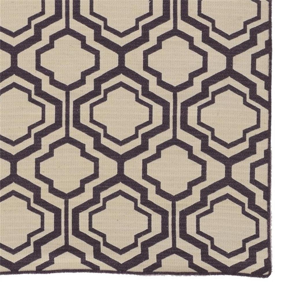 Linon Salonika Quatrefoil Reversible Woven Wool 5'x8' Rug in Purple