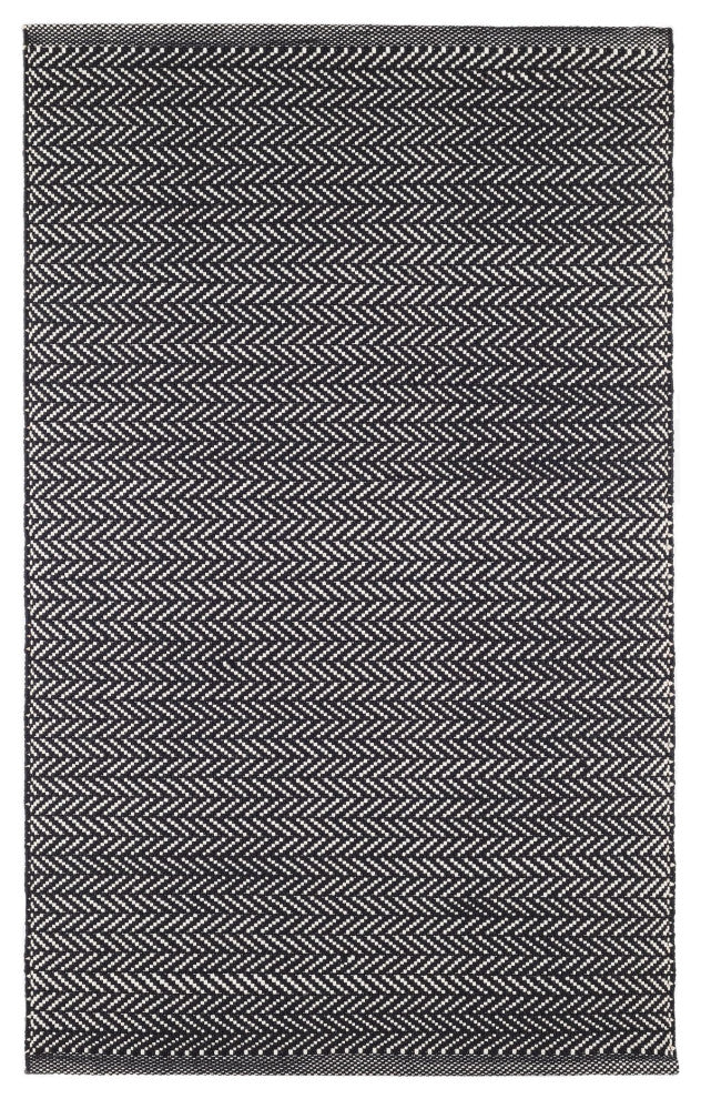 Dash & Albert Herringbone Black/Ivory Indoor/Outdoor Rug, Black, 2' x 3'