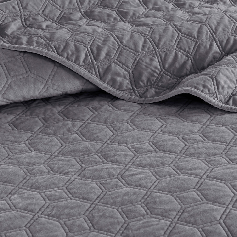 Madison Park Harper 3 Piece Velvet Quilt Set, Grey