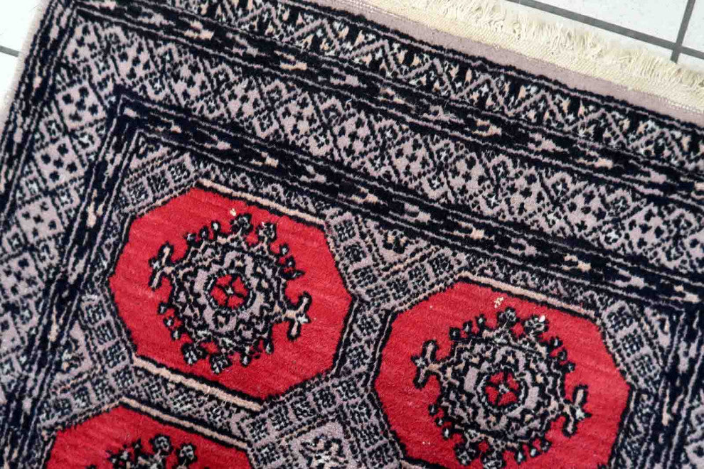 Handmade Vintage Uzbek Bukhara Rug 2.7'x4.1', 84cmx127cm, 1970s