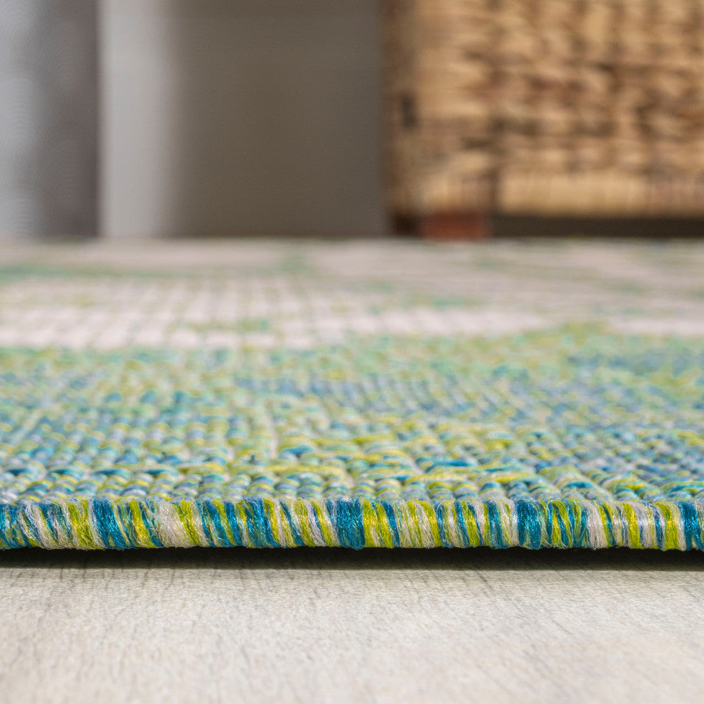 Zinnia Modern Floral Textured Weave Indoor/Outdoor, Cream/Green, 5' Round