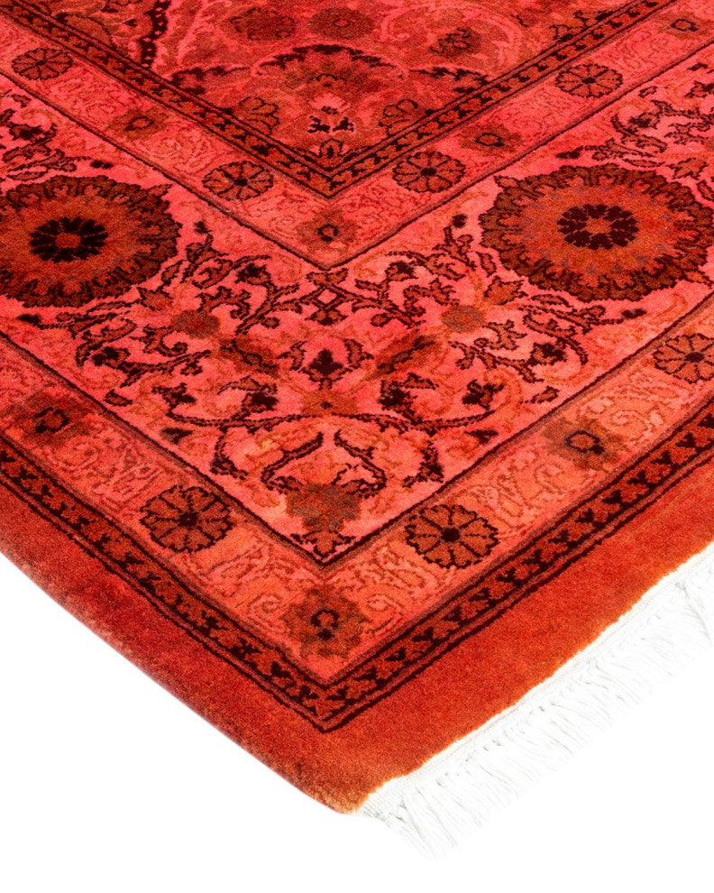Fine Vibrance, One-of-a-Kind Hand-Knotted Area Rug Beige, 6' 2 x 9' 6