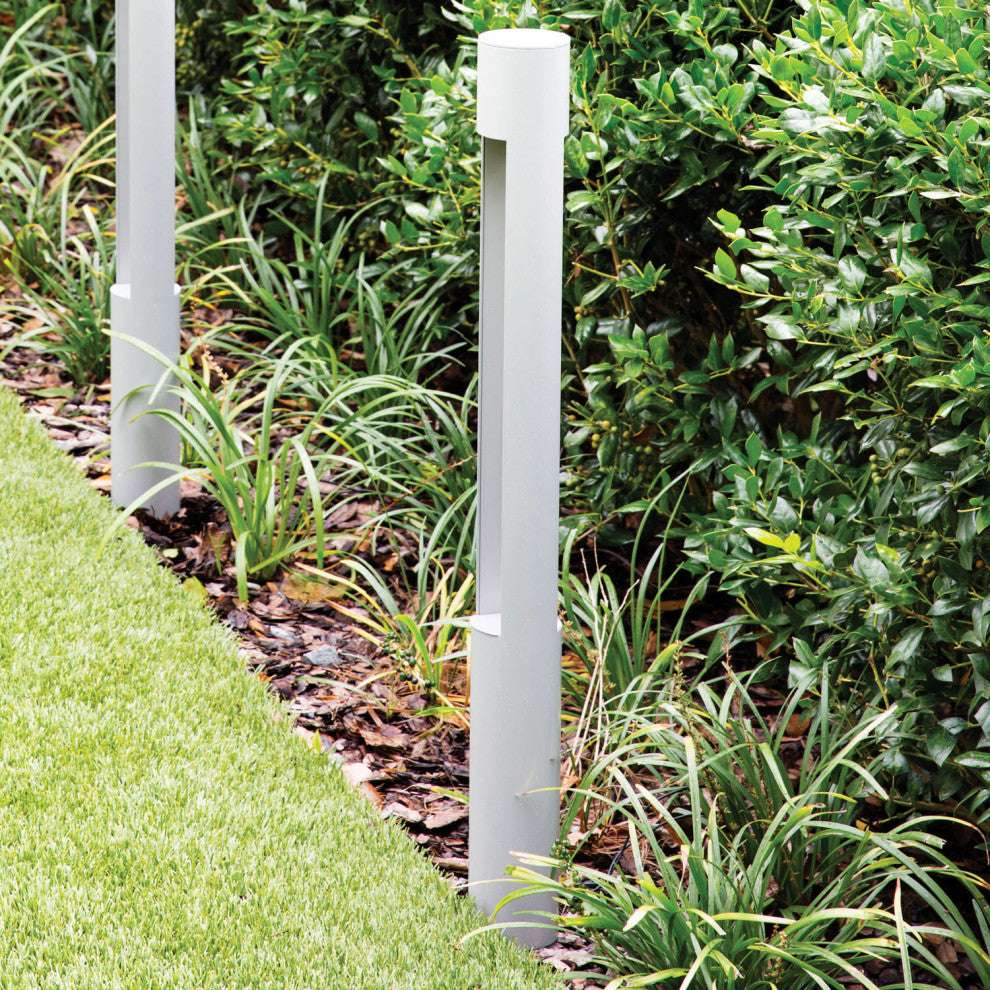 Hinkley Lighting 15601 Atlantis 12V 5.7VA 30" Tall Round Bollard - Satin Black