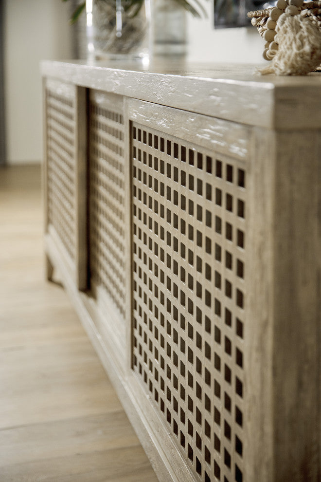 Ciao Bella Entertainment Console