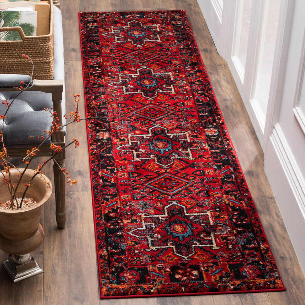 Safavieh Vintage Hamadan Colllection, VTH211 Rug, Red/Multi, 2'3"x8'