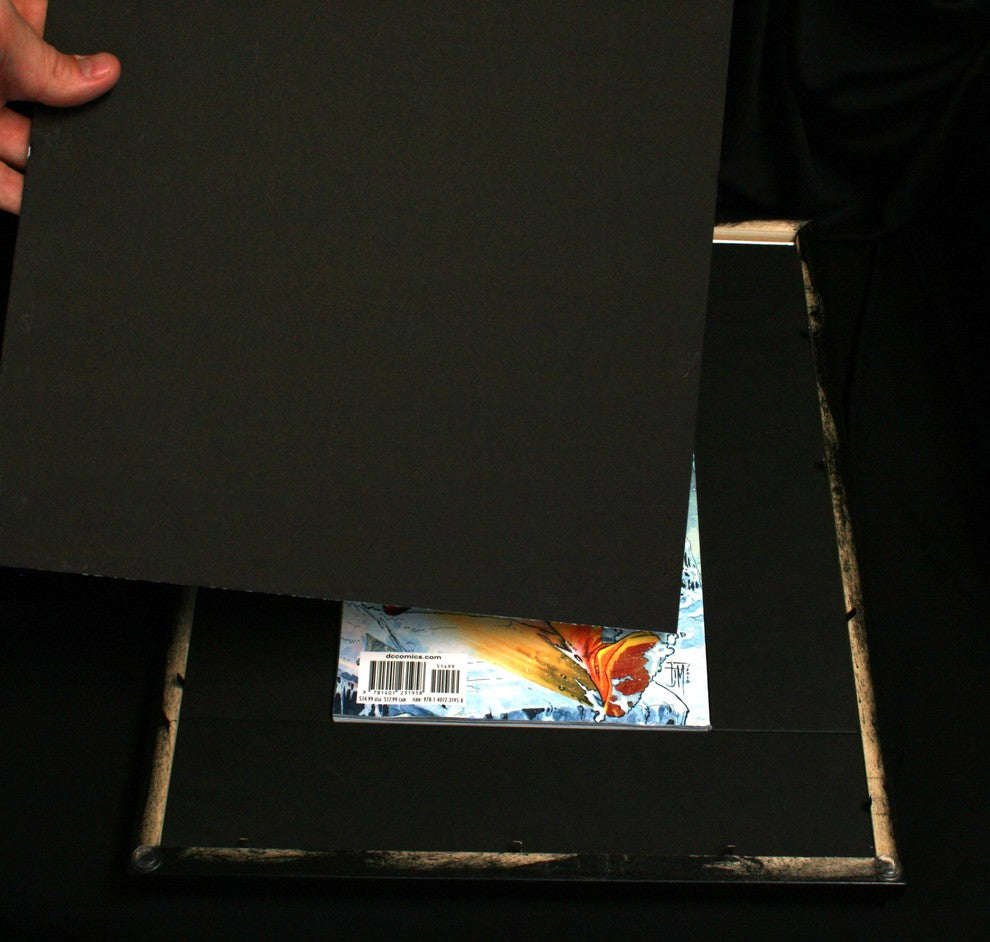 Single Comic Book Frame with Classic Moulding