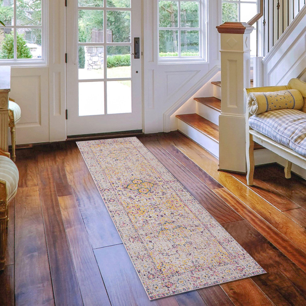 Eternal Solidad Runner, Ivory, 2'7" x 7'6", Oriental