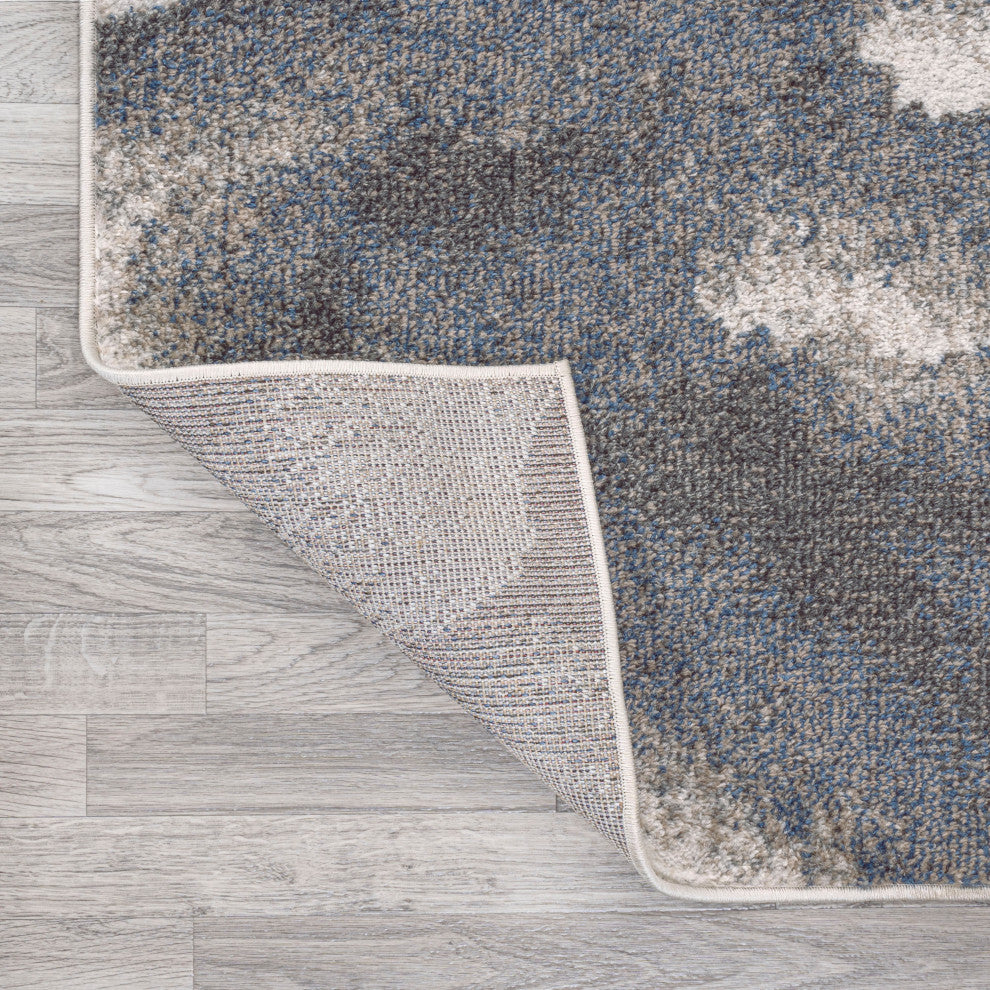 Petalo Abstract Two-Tone Modern Gray/Cream 5 ft. x 8 ft. Area Rug