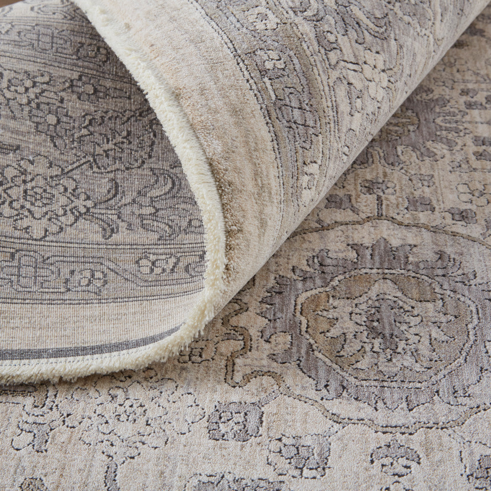 Weave & Wander Gilford Beige/Gray 7'10"x9'10" Power Loomed Area Rug