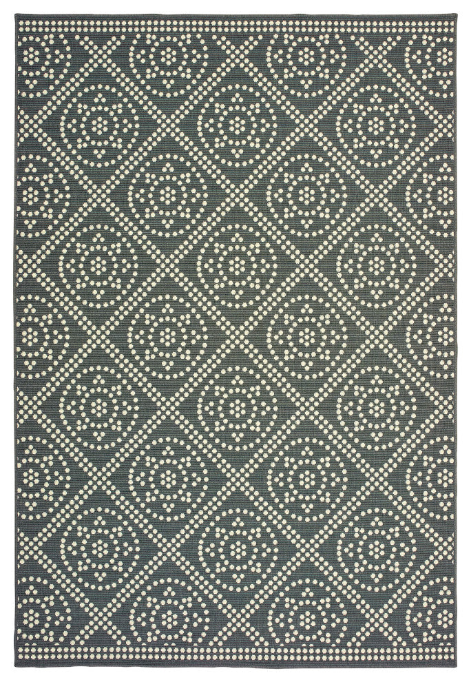 Martinique Lattice Medallions Grey/ Ivory Indoor/Outdoor Area Rug, 6'7"x9'6"