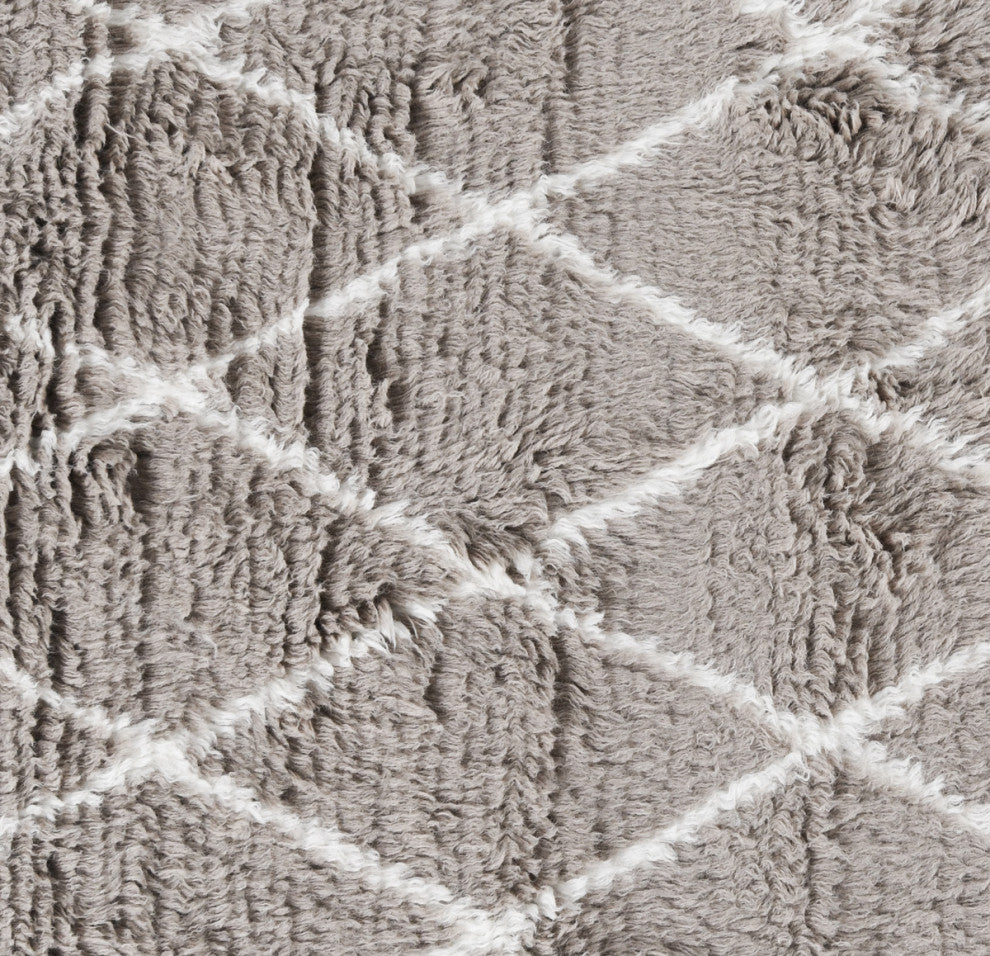 Classic Home Hawthorne Diamond Shag Gray/Ivory 8x10 Rug