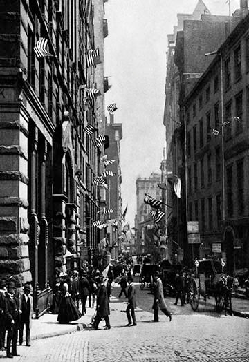 Wall Street, New York City - Gallery Wrapped Canvas Art 28" x 42"