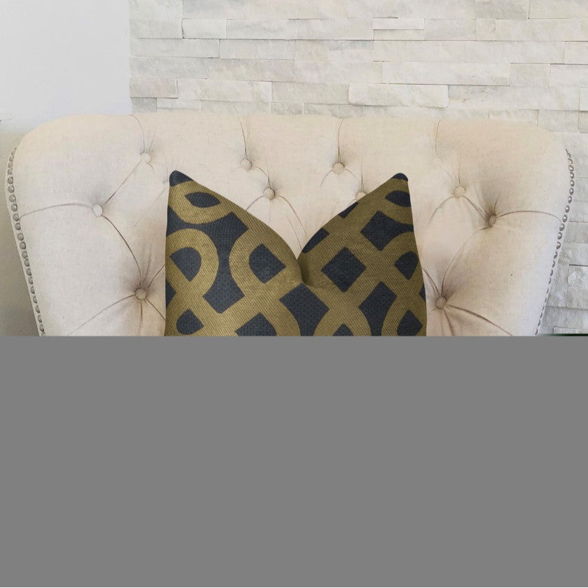 Plutus Graphic Maze Handmade Throw Pillow, (24" x 24")