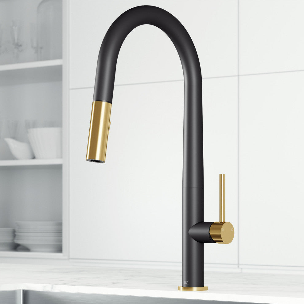 VIGO Greenwich 18" H Single Handle Pull-Down Sprayer Kitchen Faucet, Matte Black/Matte Brushed Gold, No Sensor, Without Extras