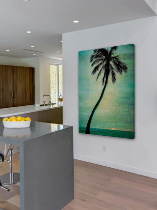 Lone Palm Print on Canvas, 101x152 cm