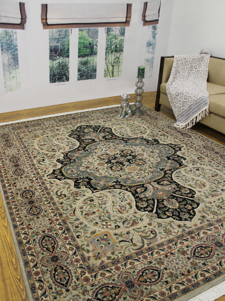 Pak-Persian Chugtai Light Gray Rug, 8'0x10'1
