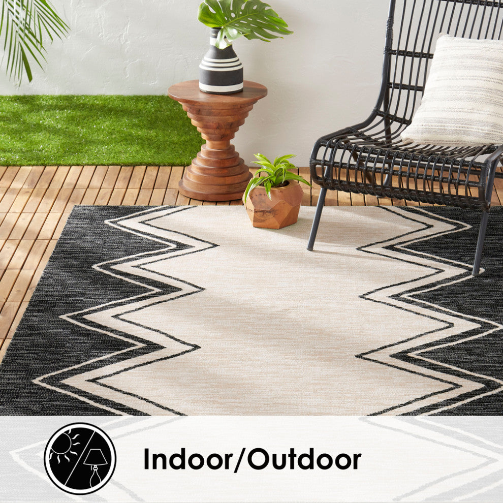 Home Dynamix Area Rugs: Patio Sofia Rugs by Nicole Miller: 7899-457 Black-Ivory
