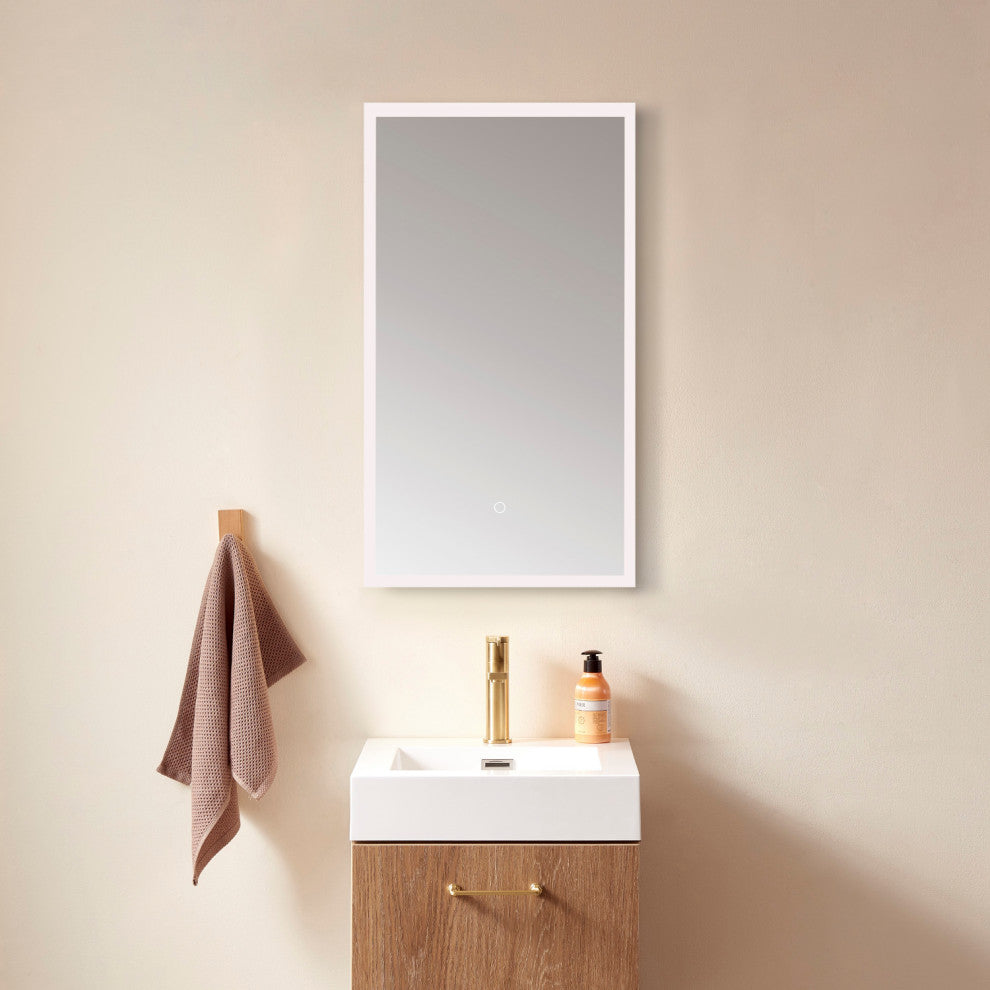 Horizontal Rectangle Illuminated Bathroom/Vanity Wall Mirror, 18 Inch