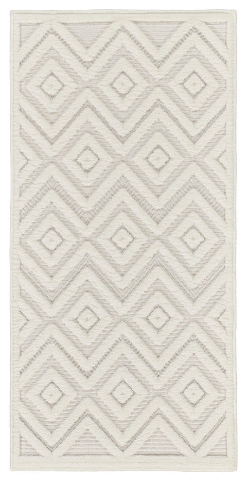 Nourison Versatile 2' x 4' Ivory/White Modern Area Rug
