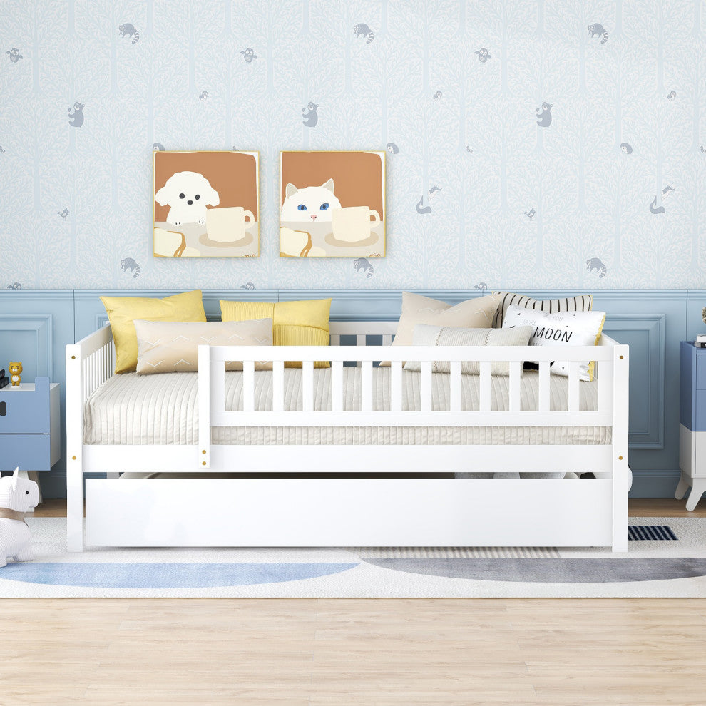 Gewnee Wood Full Size Daybed with Trundle and Fence in White