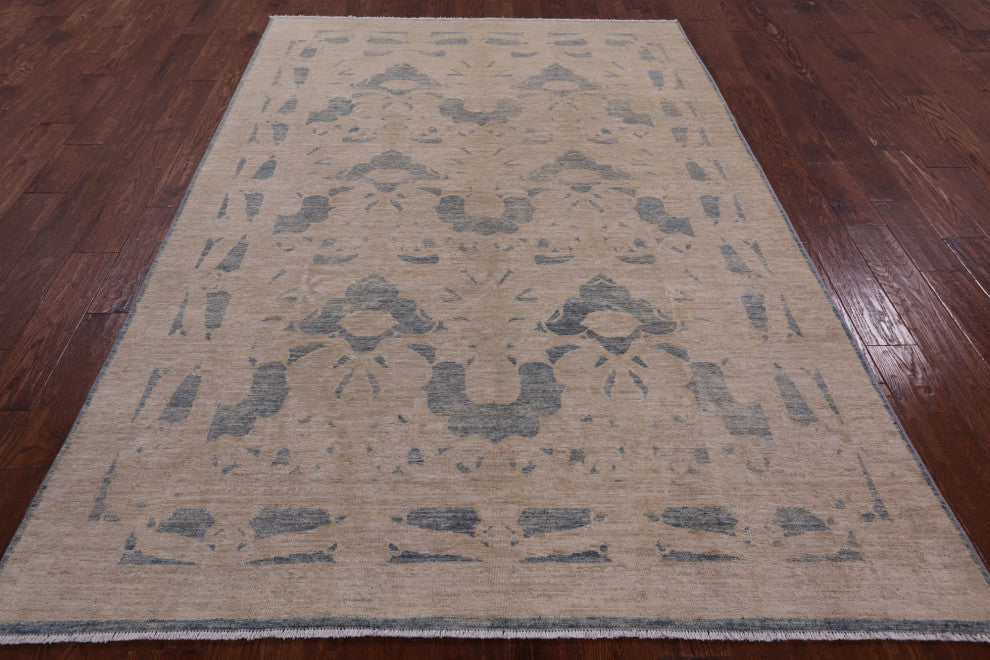 William Morris Hand-Knotted Rug 5' 10" X 8' 10" Q5906