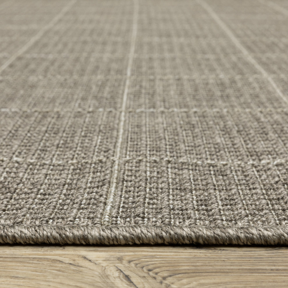 Cannes Gridwork Grey/ Light Grey Indoor-Outdoor Area Rug 9'10" x 12'10"