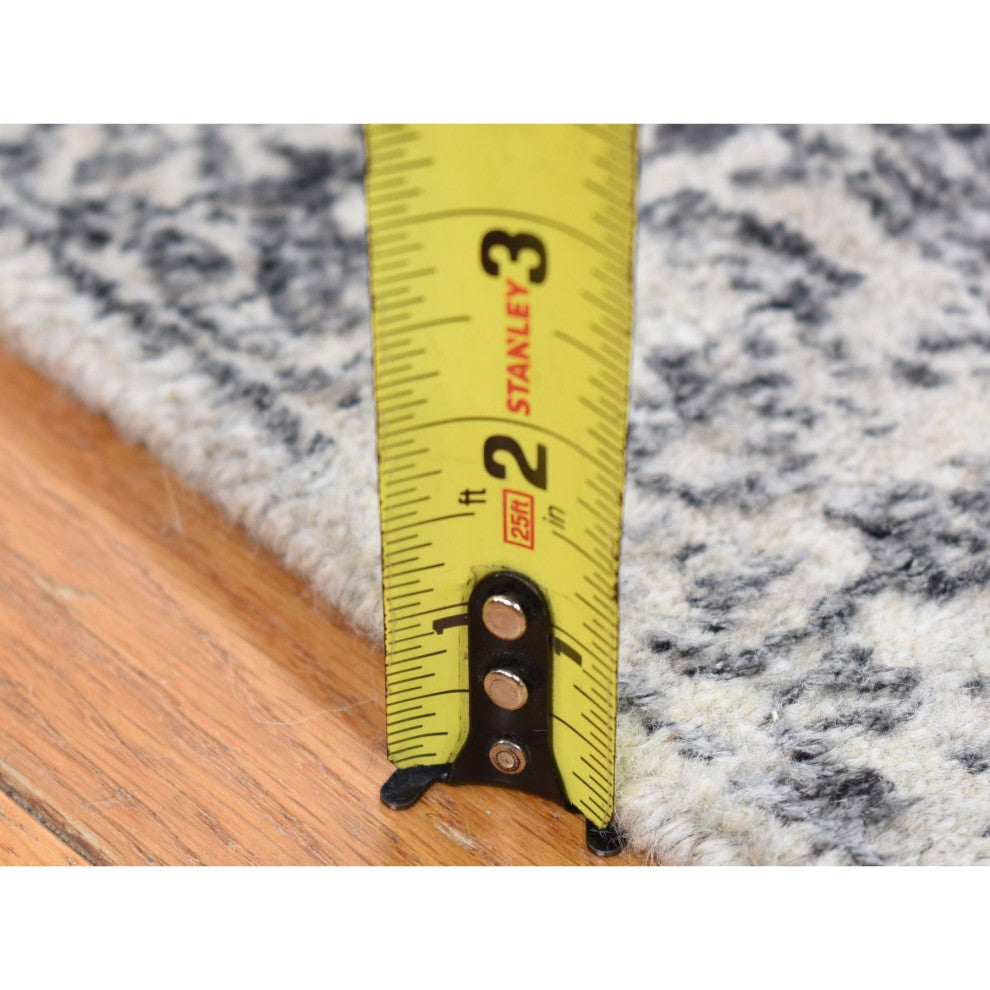 Light Gray Transitional Jacquard Loomed Wool and Silk Runner Rug, 2'5"x12'0"