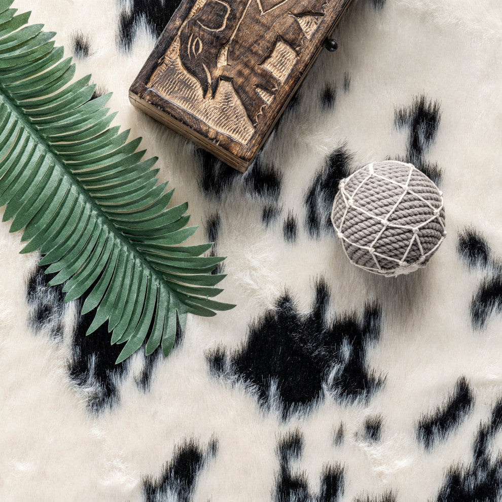 Nuloom Marcia Machine Washable Faux Cowhide Area Rug, Black 5'x6'7"